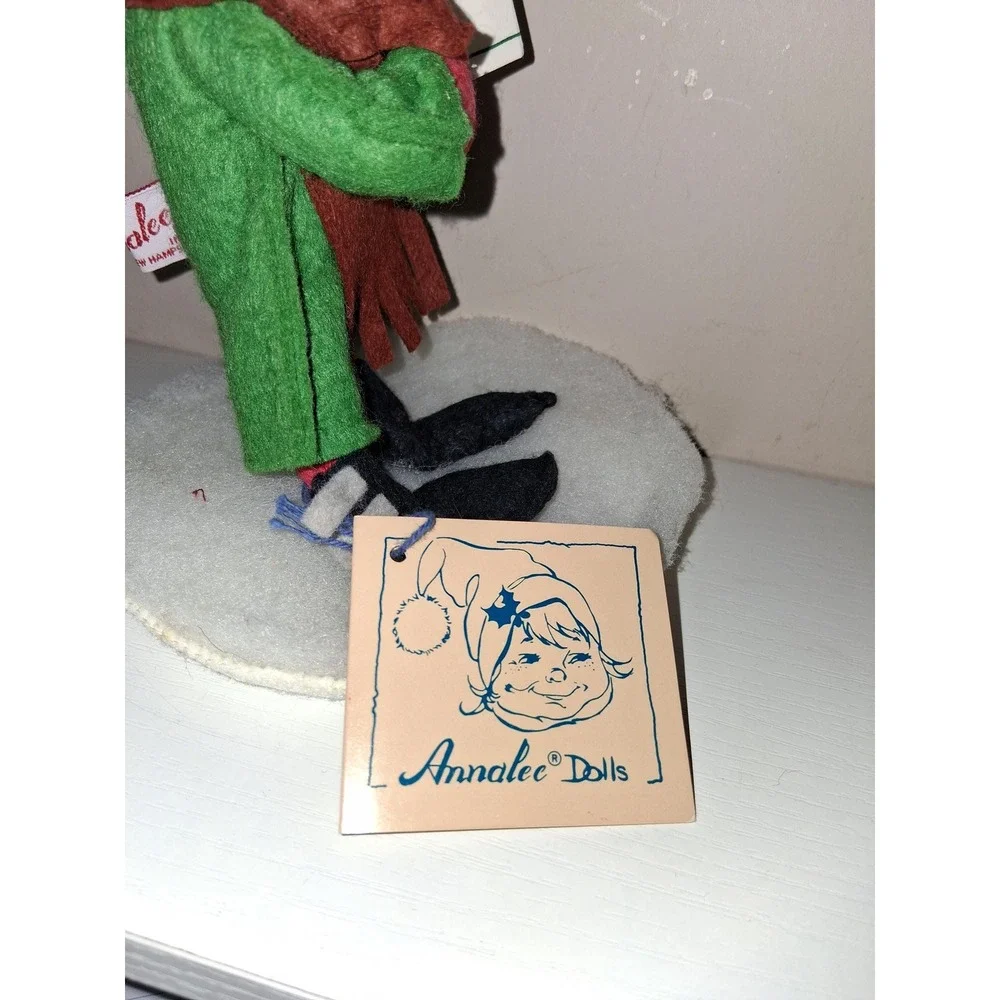 Vintage Annalee 1992 Carolers Doll Figurine – Felt Christmas Decor